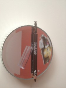 Eyelure Shape and Shade